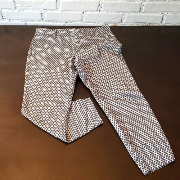 H&M navy and white pattern capris size 10 - Picture 1 of 3